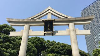 狛犬ではなく「猿」