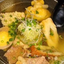 ボリューム満点のおでん盛。これで1人前！