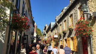 ロウアータウンの目抜き通り