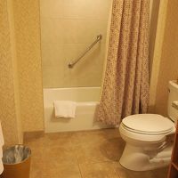 広いバスルーム