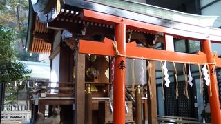 築土神社の更に奥です