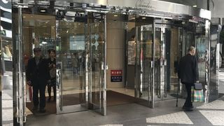 レストランで利用