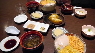 夜でも海鮮丼が食べれます！