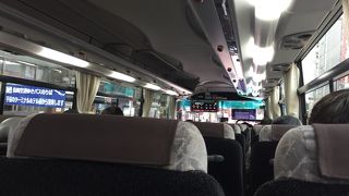 市内から空港まで40分くらい