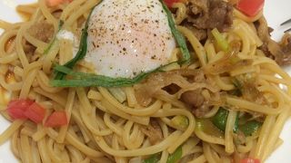 落ち着いてコーヒーを味わえるお店