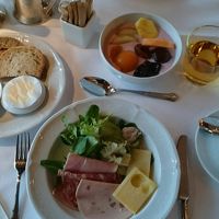 朝食はビュッフェスタイル