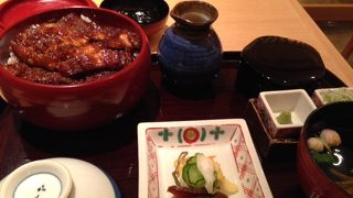 カリッとした触感のウナギ