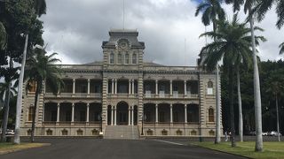静かに佇む歴史の場所