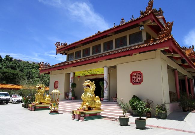 小ぢんまりとした仏教寺院