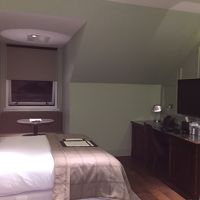 快適です。手前に隠れんぼできるような大きなクローゼットも。