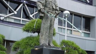 市役所の前に・・・・