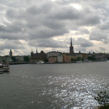 ストックホルム市庁舎から見たガムラスタンの風景