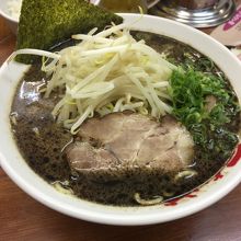 ラーメンは麺が多かったです。