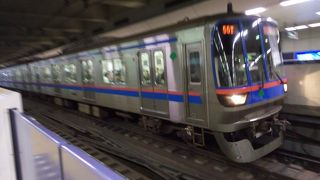 一応東京駅にも直結しています