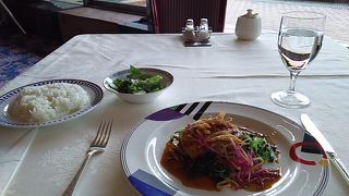 笹川記念会館 レストラン 菊