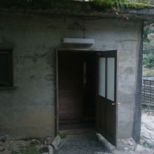 湯小屋