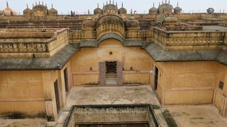 ジャイプル市街が一望できます