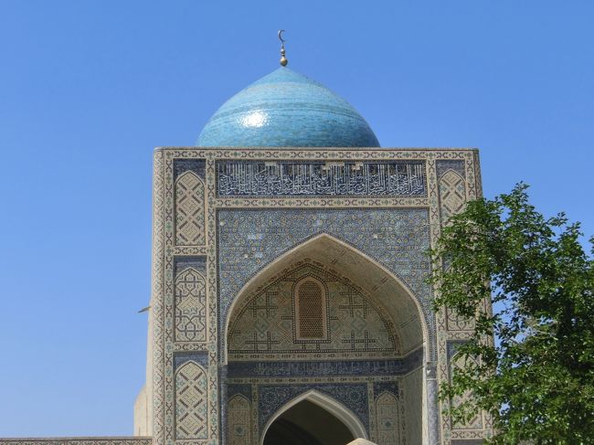 カラーン モスク
