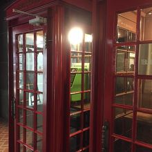 レトロでかわいい電話ボックス