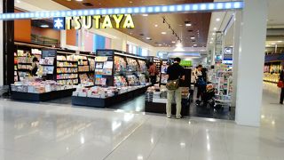 関空の書店