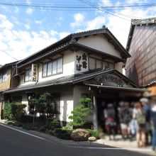 出てきたら行列…