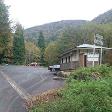 駐車場（トイレあり）