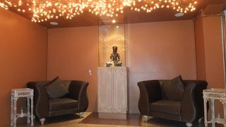 店内清潔、店外辟易