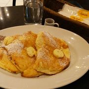 ふわふわのパンケーキを食べに。