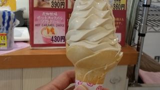 キャラメルソフトクリーム