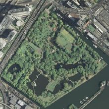 現在の築地川は、浜離宮の東のみになりました。流れはありません