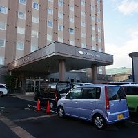 敷地内に駐車場多数