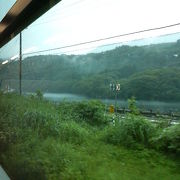 山形から新潟へ通じる車窓が楽しい路線です