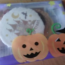 ハロウィンのおせんべいです。