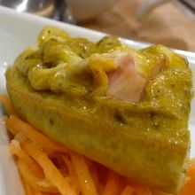 スペインオムレツ