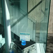 免震実験装置です。