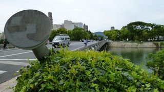 「昇る太陽」がデザインモチーフ