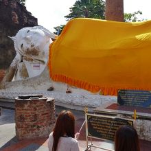 参拝する人が絶えません