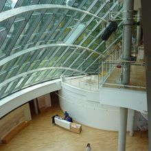 上階から見下ろした所です