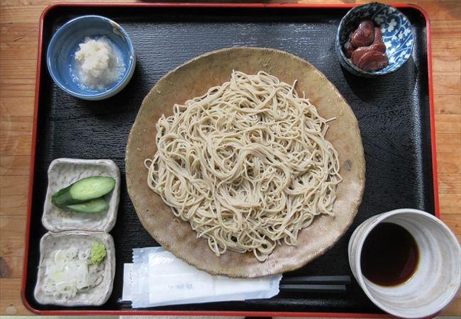 かなりへんぴな所にあるお蕎麦屋さん