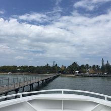 メトル島の桟橋です