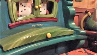 ミッキーに逢えます。