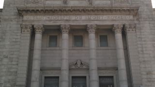 モントリオールの最高地点に建っています