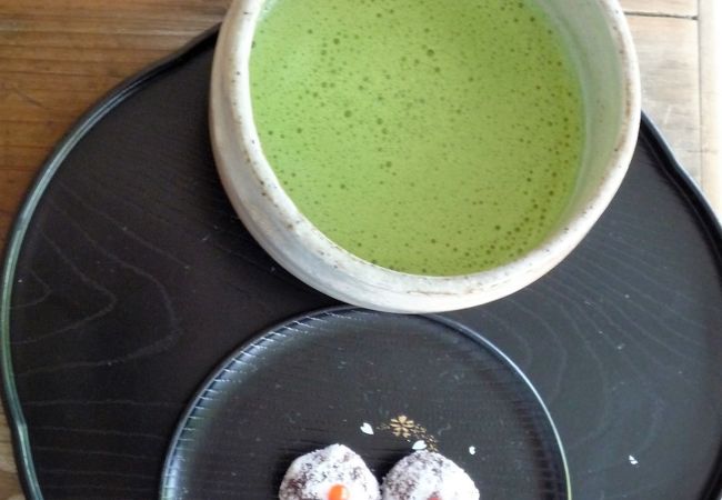 抹茶と和菓子で休憩しました