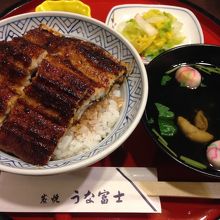 うな丼 ご飯少なめ