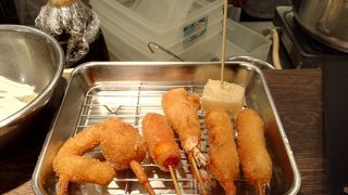 大阪の玄関口で串カツを食す