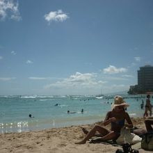 賑わいあるビーチ