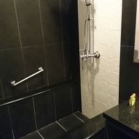 シャワー＆湯船