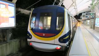 東京のディズニーラインと同じような電車