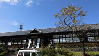 昔の小学校の建物