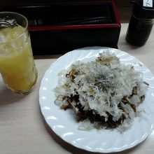鰹節がたっぷりのっていました